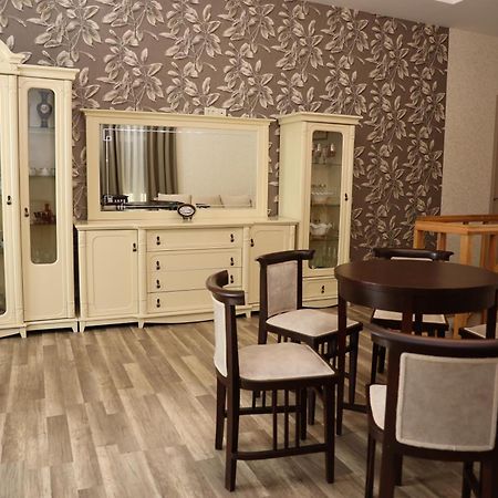 Готель Feel House T'erjola Екстер'єр фото
